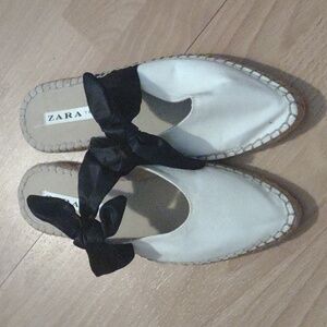 Zara | Flats (Size 38)